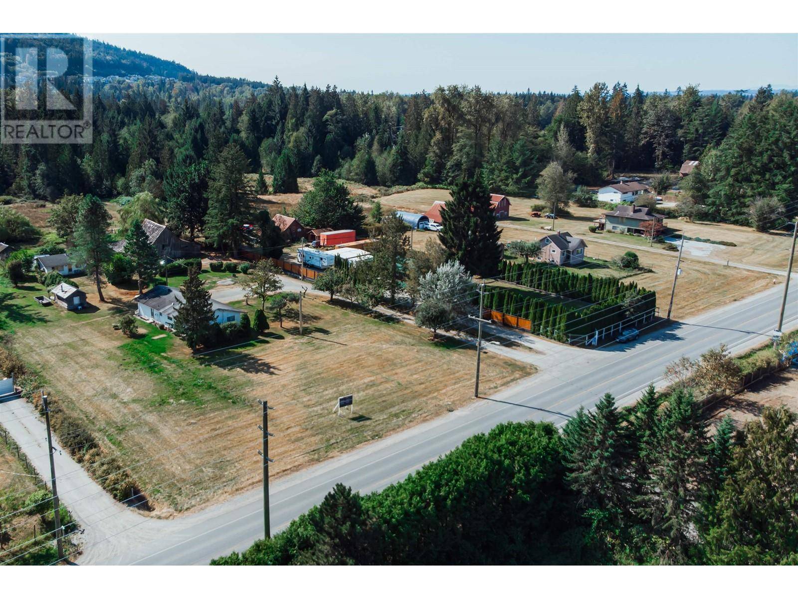 Maple Ridge, BC V4R1Y4,25792 DEWDNEY TRUNK ROAD