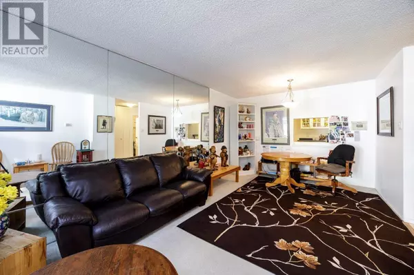 North Vancouver, BC V7P3G4,2024 FULLERTON AVE #405