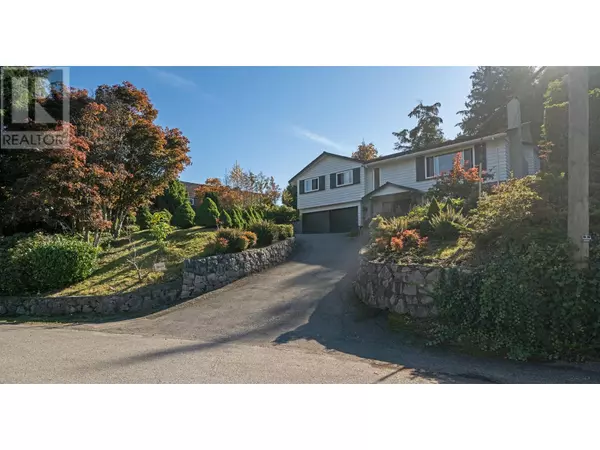 West Vancouver, BC V7T2A4,850 JEFFERSON AVENUE