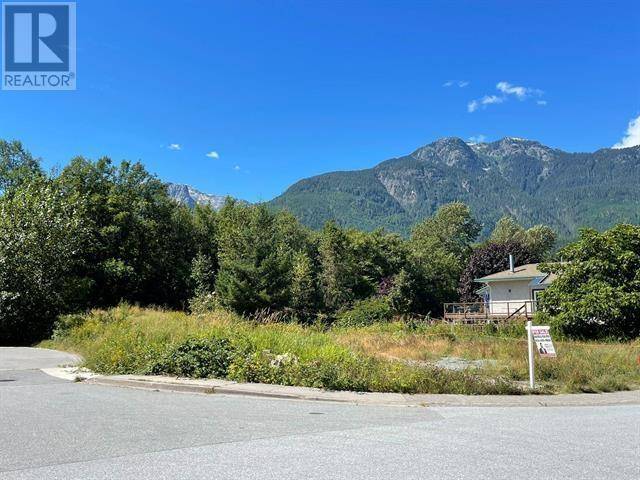 1585 EAGLE RUN DR #Lot B, Squamish, BC V0N1H0