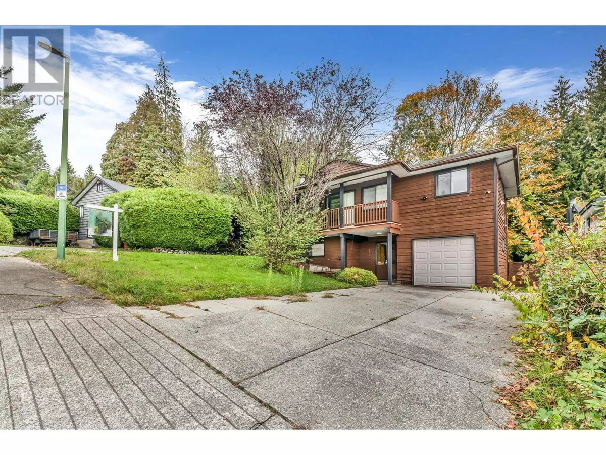 Coquitlam, BC V3K6B3,295 SOLAR COURT