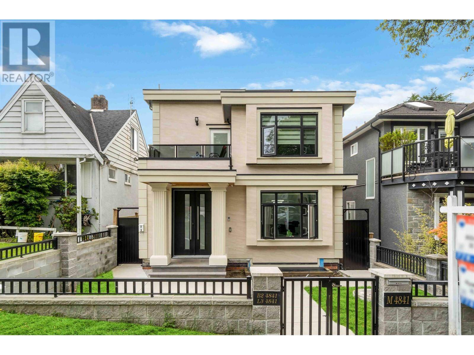 4841 DUMFRIES STREET, Vancouver, BC V5N3T8