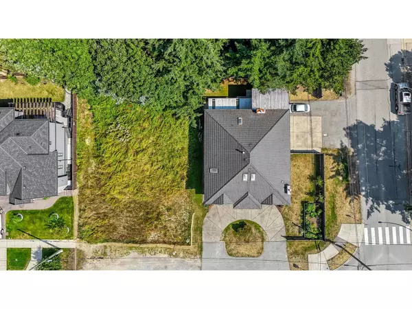 6222 133 STREET, Surrey, BC V3X1M2