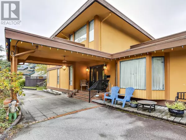 North Vancouver, BC V7G1P9,534 BEACHVIEW DRIVE