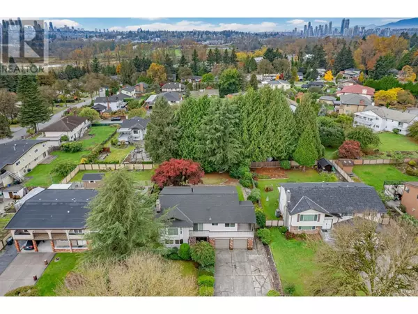 Burnaby, BC V5A3S8,3664 LYNNDALE CRESCENT