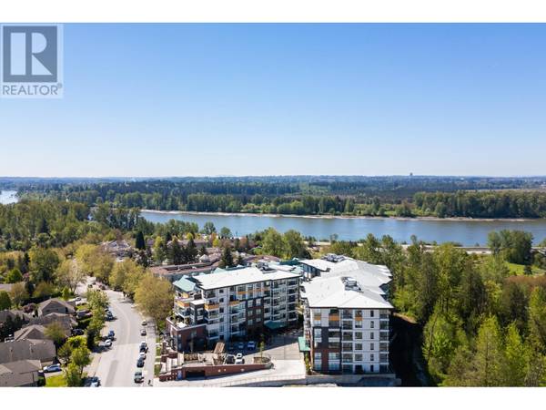 Maple Ridge, BC V2X9J6,11641 227 ST #301