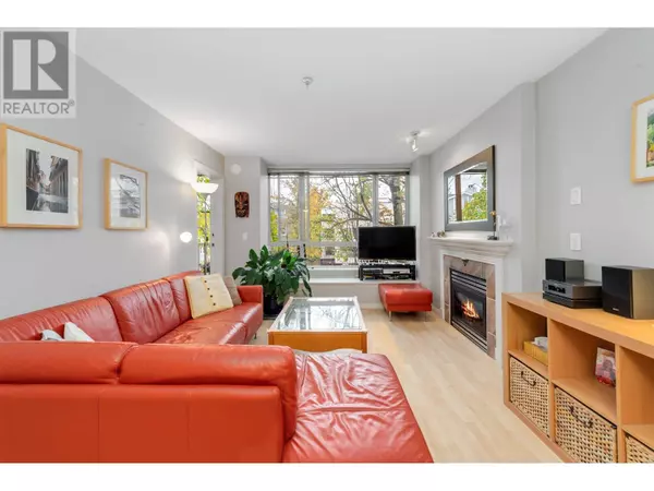 Vancouver, BC V6K1R8,3235 West 4TH AVE #307