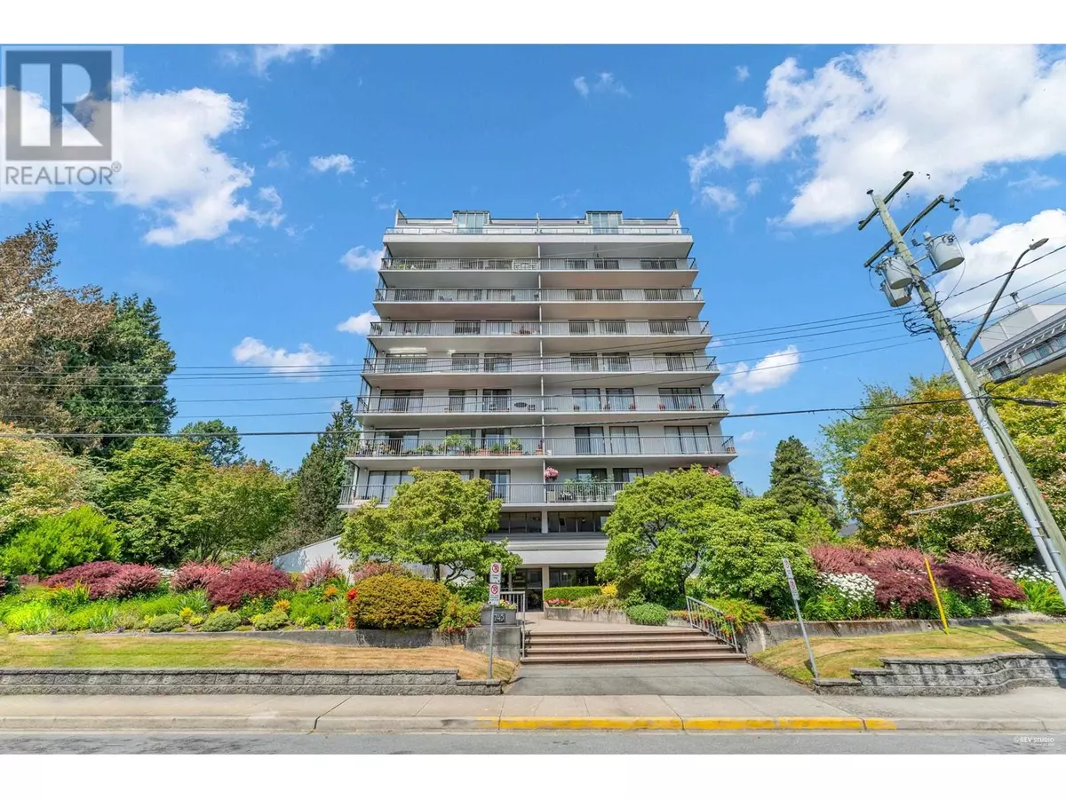 West Vancouver, BC V7V1R7,1745 ESQUIMALT AVE #903