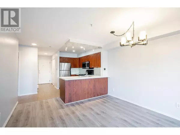 Vancouver, BC V5Z1S5,633 West 16TH AVE #208