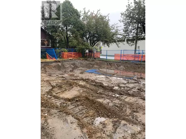 Vancouver, BC V6A3P1,739 VERNON DRIVE