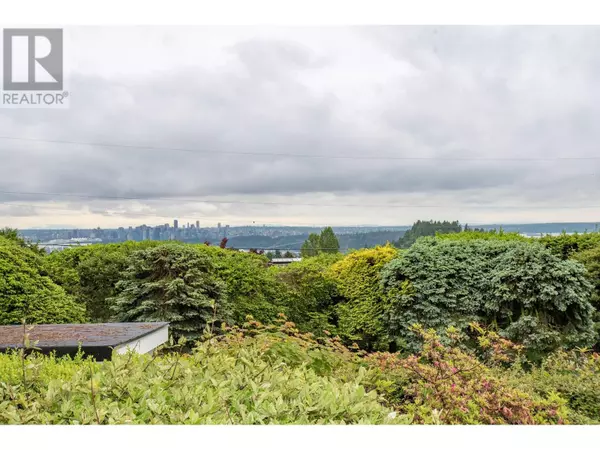 West Vancouver, BC V7S1R2,670 FAIRMILE ROAD