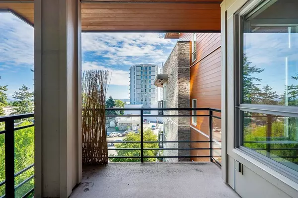 White Rock, BC V4B3Z5,1420 JOHNSTON #405