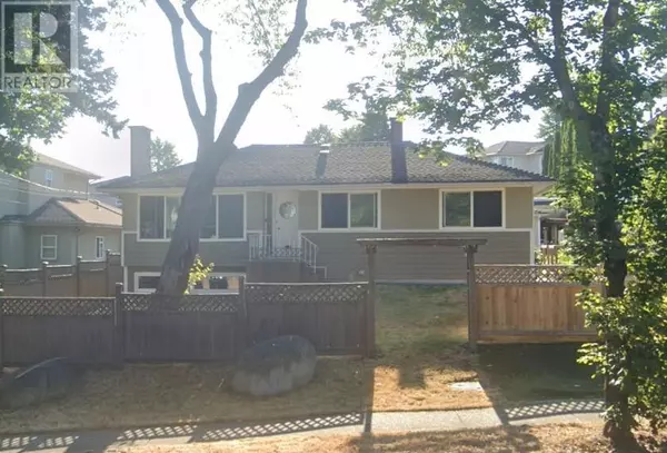 7490 CARIBOO ROAD, Burnaby, BC V3N4A7