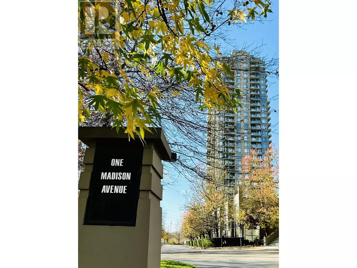 Burnaby, BC V5C0B4,2345 MADISON AVE #1902