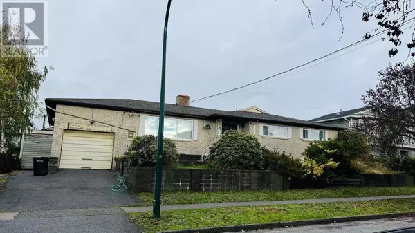 Vancouver, BC V5X1N8,753 E 55TH AVENUE