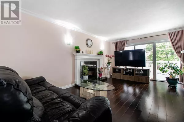 Vancouver, BC V5R3H5,5756 ST. MARGARETS STREET