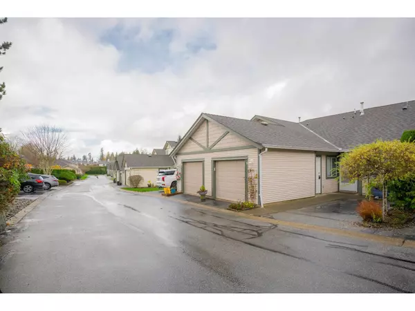 Langley, BC V1M2K3,9012 WALNUT GROVE #9