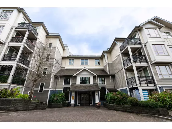 13897 FRASER #405, Surrey, BC V3T0G8