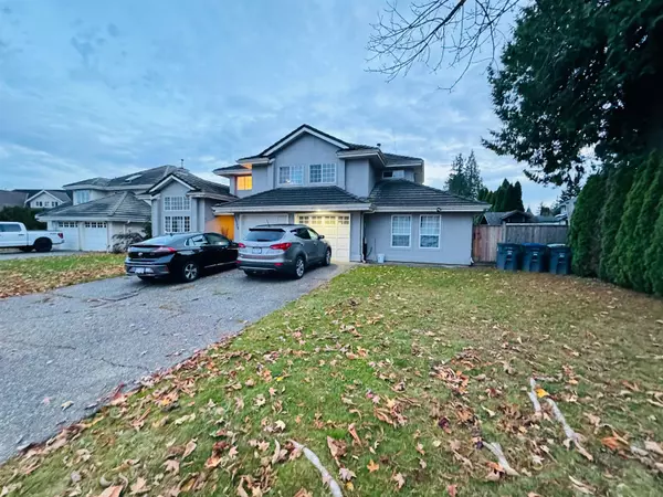 Surrey, BC V4N4T5,15726 109 AVENUE