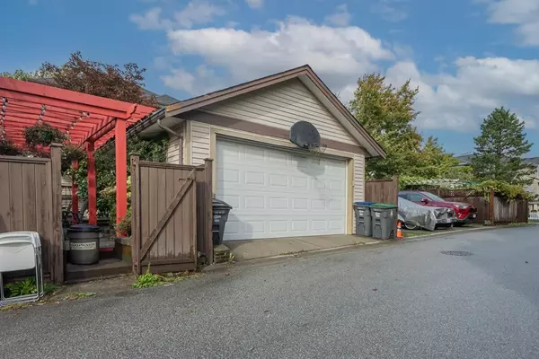 Surrey, BC V3S3B6,5788 148 STREET