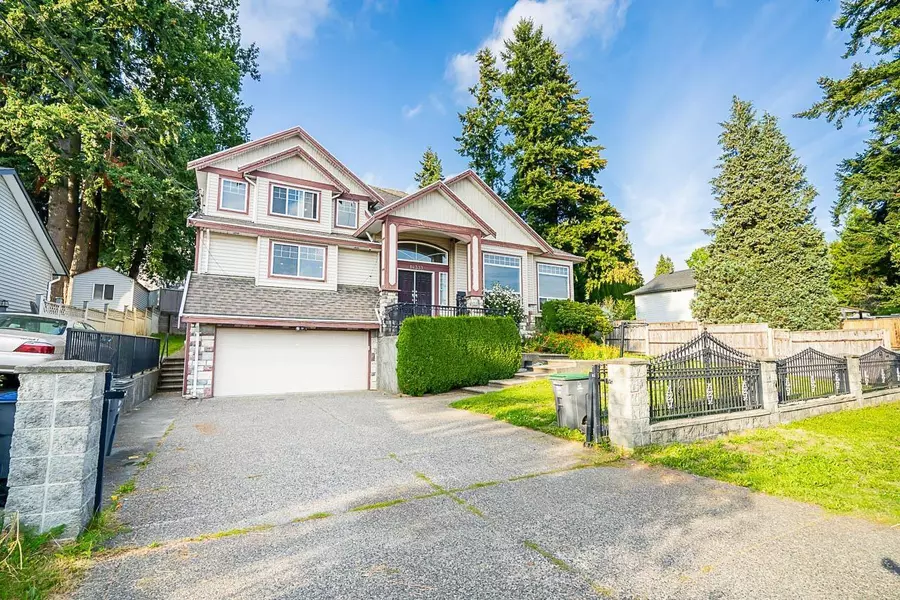 14333 68 AVENUE, Surrey, BC V3W2H5