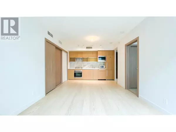 Vancouver, BC V6B0P4,68 SMITHE ST #1502