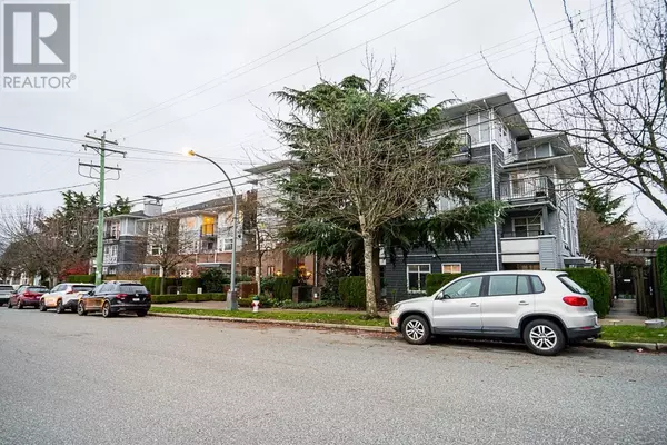 Burnaby, BC V5H4W6,6508 DENBIGH AVE #315