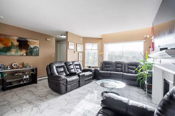 White Rock, BC V4B4B8,1225 MERKLIN #101