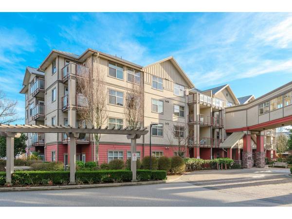 2511 KING GEORGE #102, Surrey, BC V4P0C7