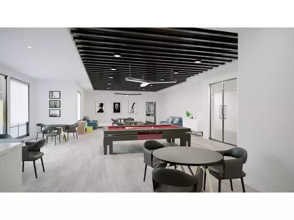 Surrey, BC V3T4N8,10786 140 ST #112