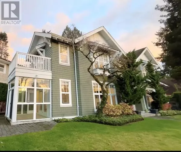 West Vancouver, BC V7W1B3,4379 ROSS CRESCENT