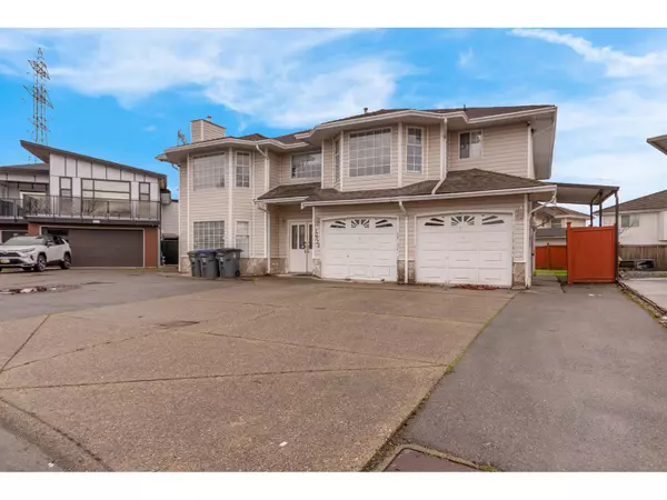 Surrey, BC V3W0M3,12526 75A AVENUE