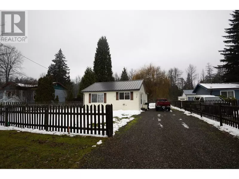 5116 MEDEEK AVENUE, Terrace, BC V8G1E1