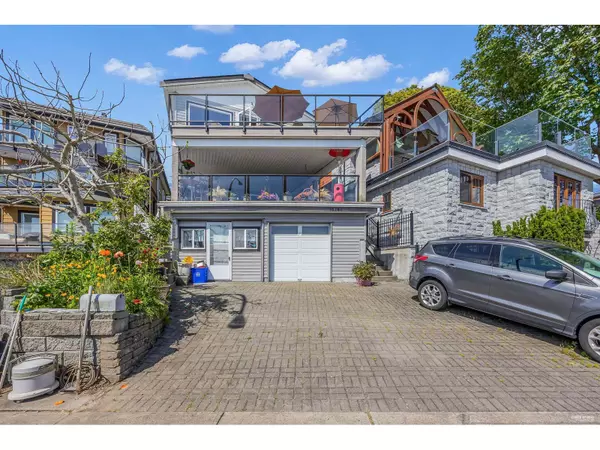 White Rock, BC V4B1G5,15187 VICTORIA AVENUE