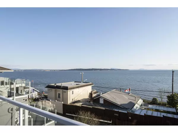 White Rock, BC V4B1G8,15316 VICTORIA AVENUE