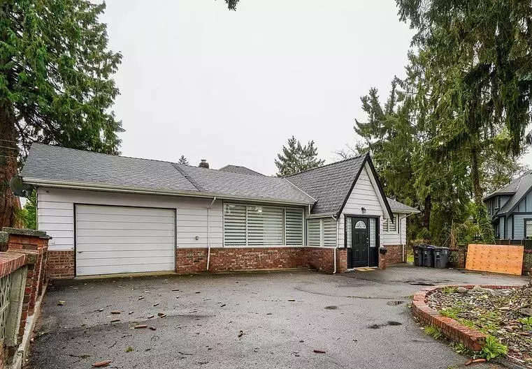 Surrey, BC V3R5L9,13960 BRENTWOOD CRESCENT