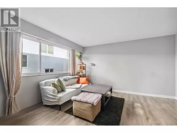 Vancouver, BC V6P4J3,8622 SELKIRK ST #108