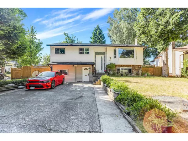 7463 TODD CRESCENT, Surrey, BC V3W7N5