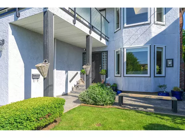 White Rock, BC V4B1Z3,15627 BUENA VISTA AVENUE