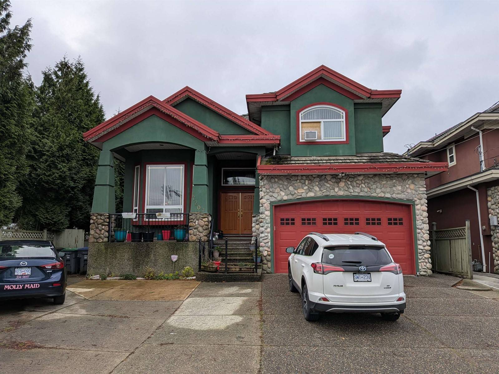 7207 130 STREET, Surrey, BC V3W4J8
