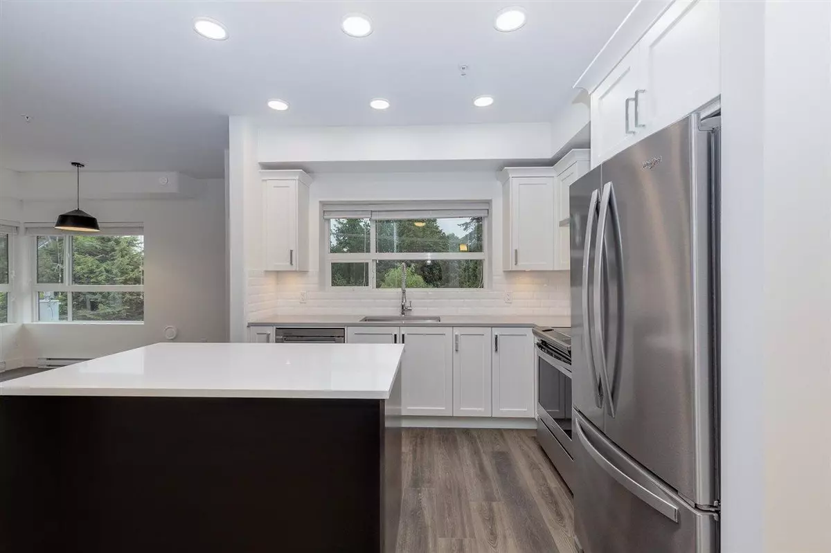 Abbotsford, BC V2S2L8,33568 GEORGE FERGUSON WAY #404