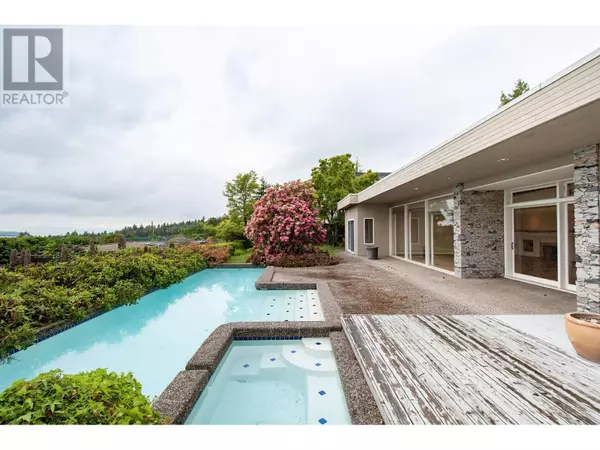 West Vancouver, BC V7S1R2,670 FAIRMILE ROAD