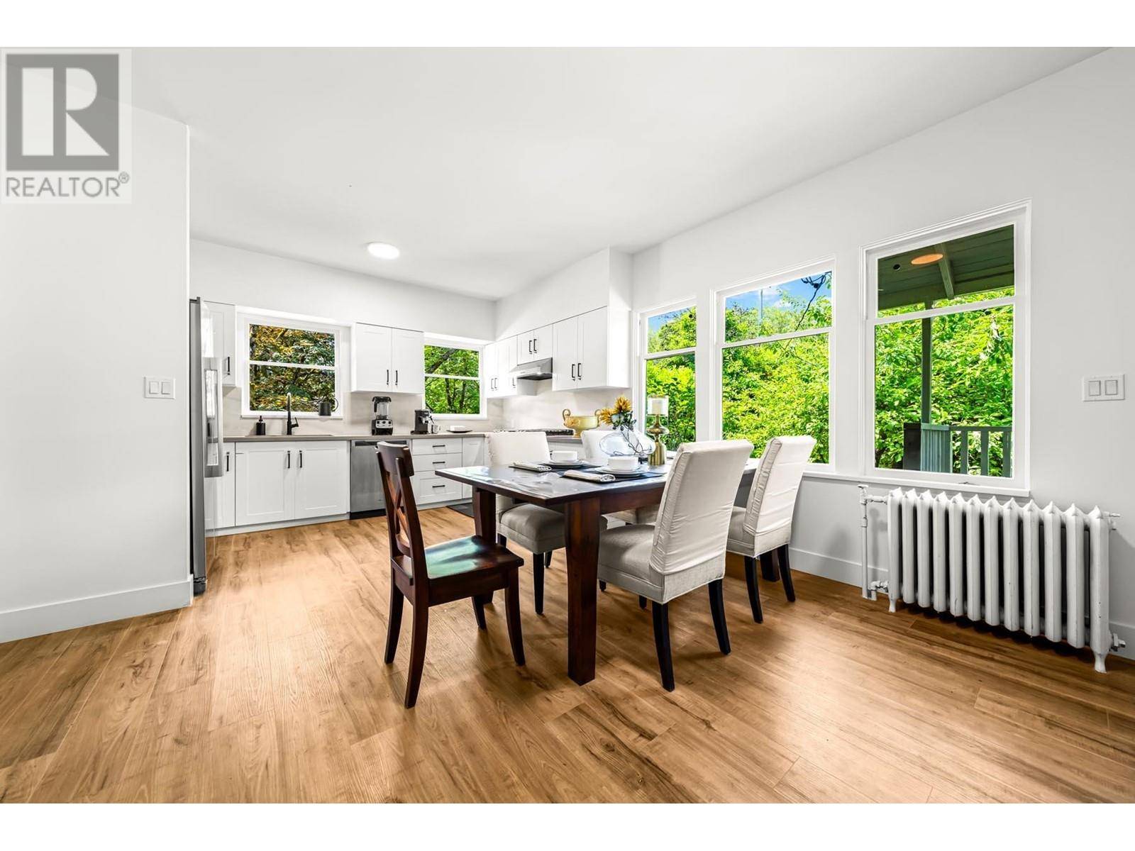 Vancouver, BC V6M1P2,2287 W 37TH AVENUE