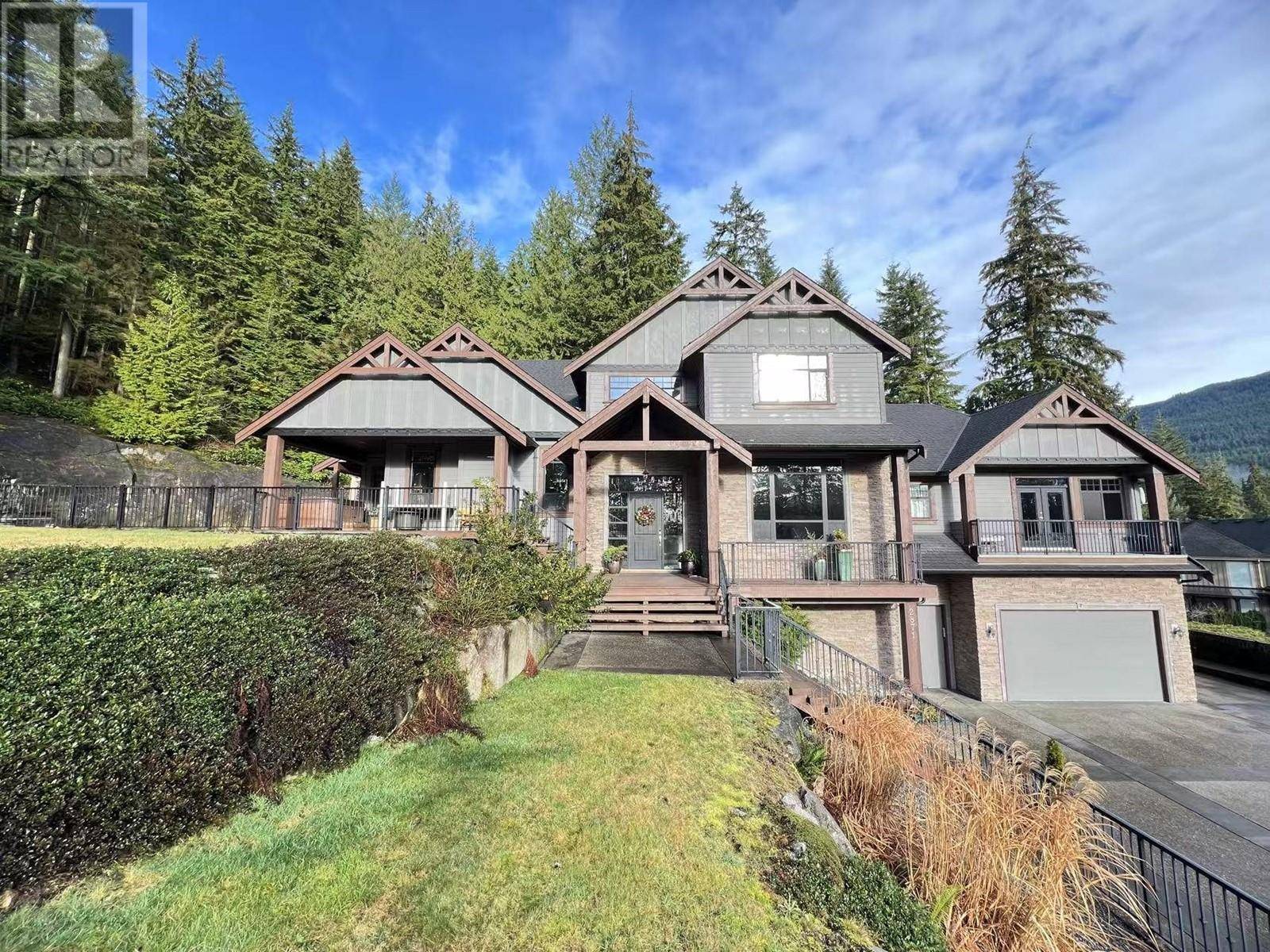 2871 FERN DRIVE, Anmore, BC V3H4W9