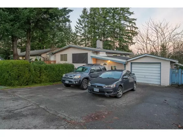 Surrey, BC V3R3Y8,11084 148 STREET
