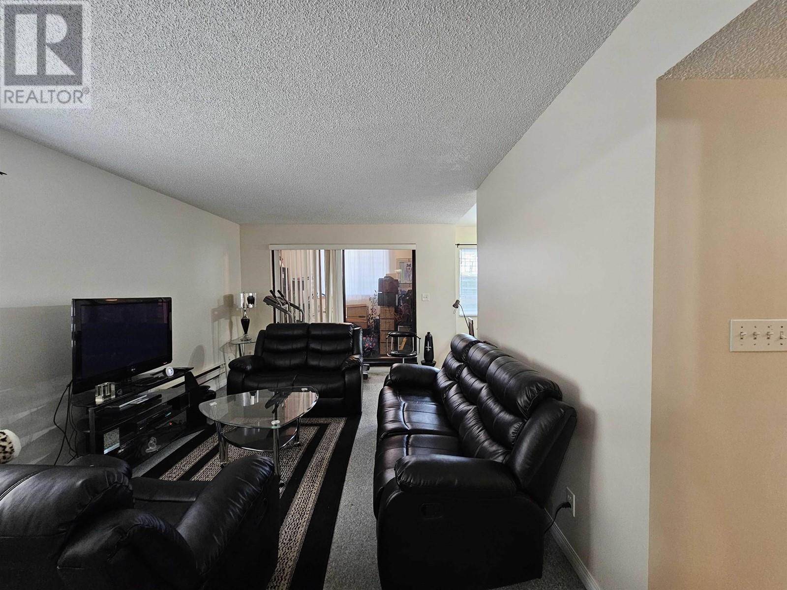 New Westminster, BC V3M1W4,1015 ST. ANDREWS ST #102