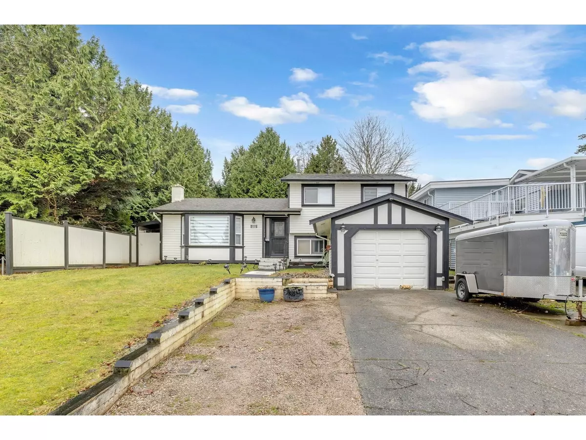 Surrey, BC V3W7H5,6543 129A STREET