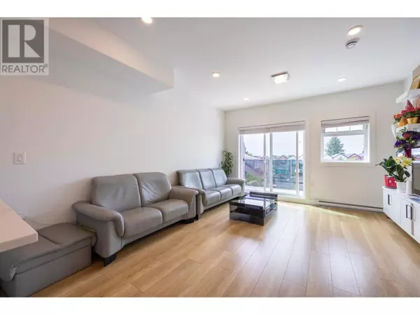 Burnaby, BC V5J1K2,6288 BERESFORD ST #13