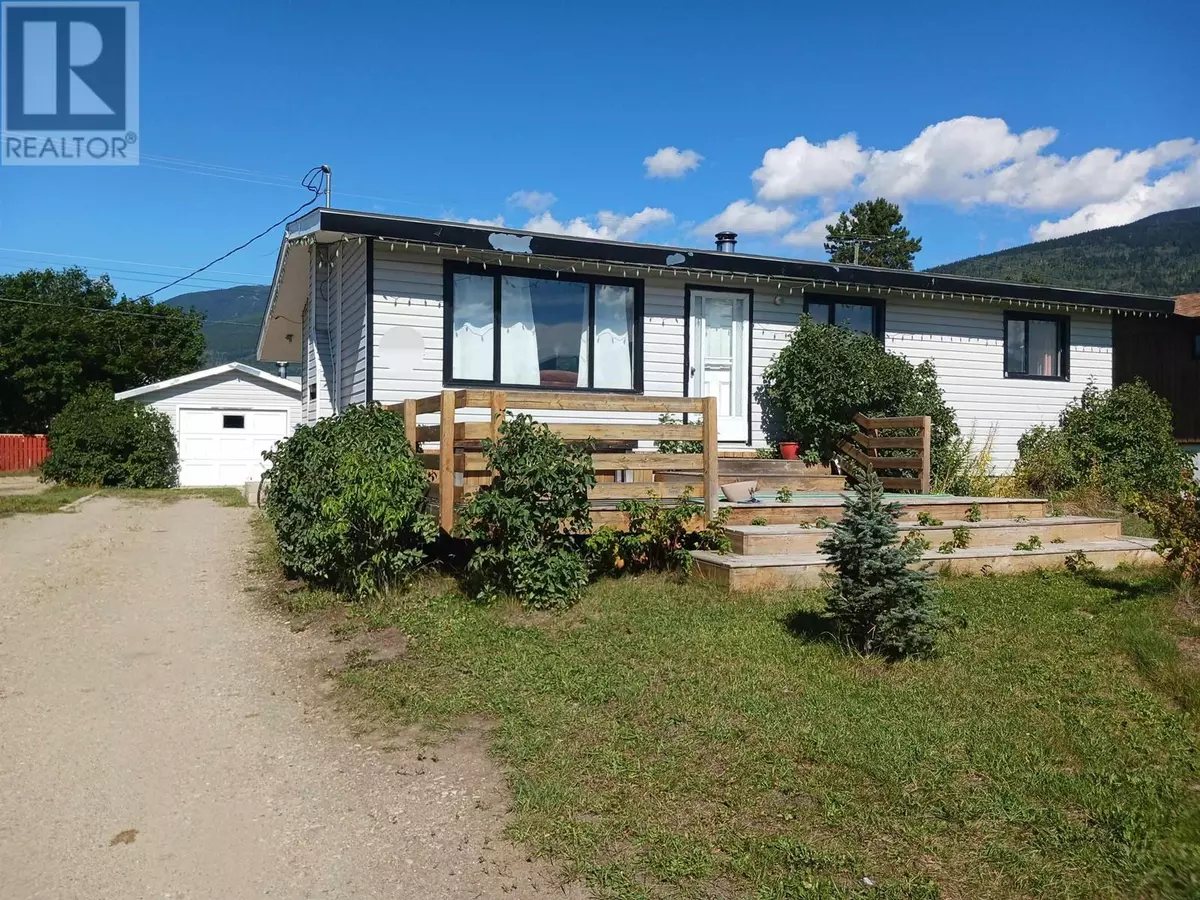 Valemount, BC V0E2Z0,1222 8TH AVENUE