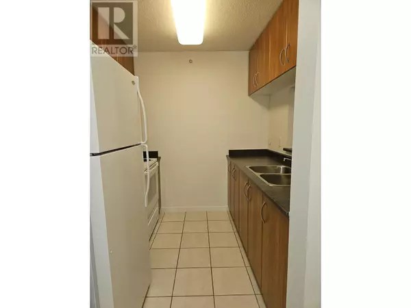 Vancouver, BC V5R6H4,3663 CROWLEY DR #321